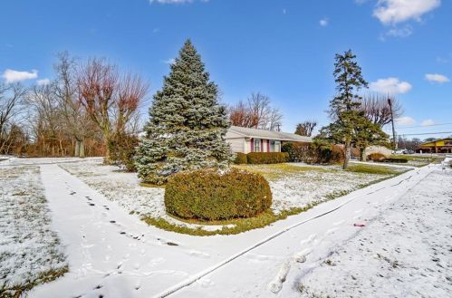 6 Auburn Ave, Springfield, OH 45506-3502