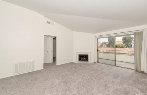 310 Villa Point Dr, Newport Beach CA  92660-6237 exterior