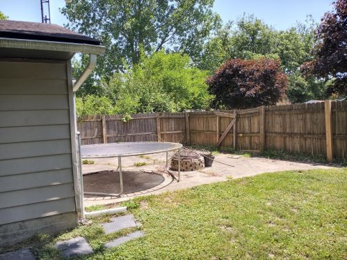 88 Richardson Ave, London OH  43140-1330 exterior