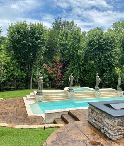 3917 Harvest Knoll Dr, Richardson TX  75082-3783 exterior