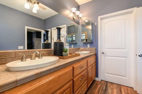 10570 Alta Sierra Dr, Grass Valley CA  95949-6840 exterior