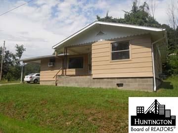1727 Echo Dr, Hanging Rock, OH 45638-2320