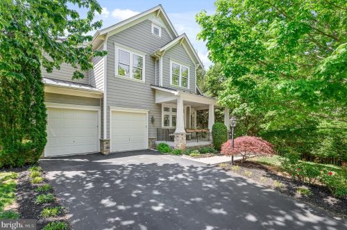 270 Ariel Dr, Leesburg, VA 20176-2202