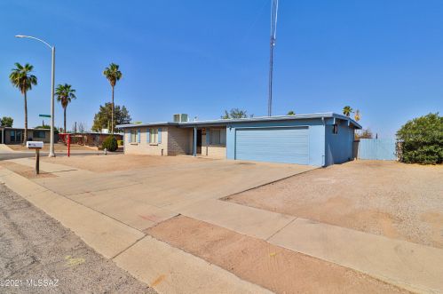 3212 Clinton Ave, Tucson, AZ 85730-2321