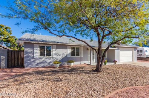 5508 Michelle Dr, Glendale, AZ 85308-1238