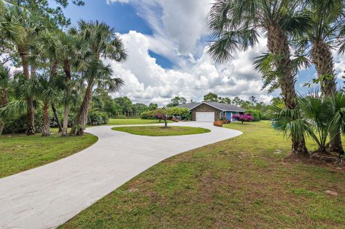 14350 Caloosa Blvd, West Palm Beach, FL 33418-8640