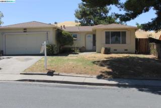 1556 Kingsly Dr, West Pittsburg CA  94565-6267 exterior