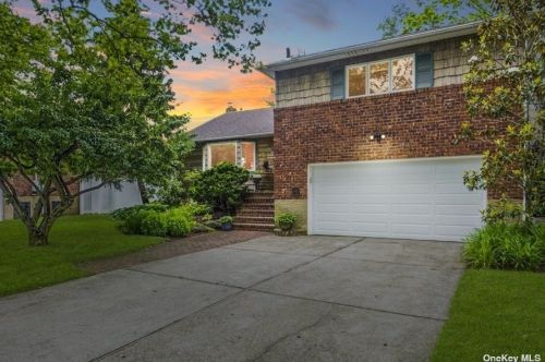 2146 Jackson Pl, North Bellmore, NY 11710-1105