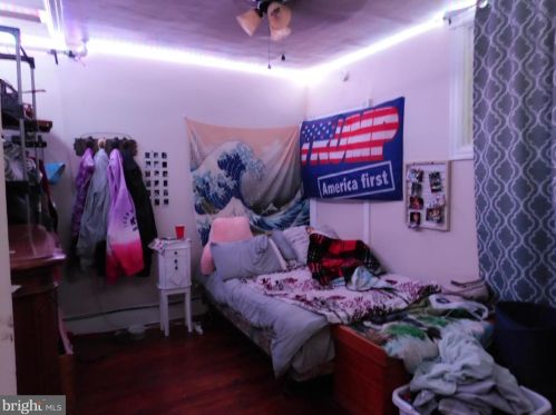 406 1 Ave, Parkesburg PA  19365-1238 exterior