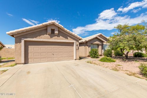 6328 Palm St, Mesa, AZ 85215-1560