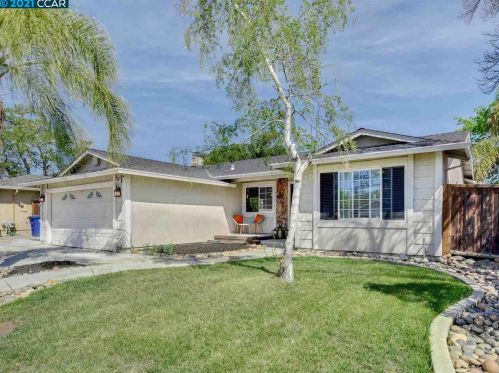 756 Andrea Way, West Pittsburg, CA 94565-4611