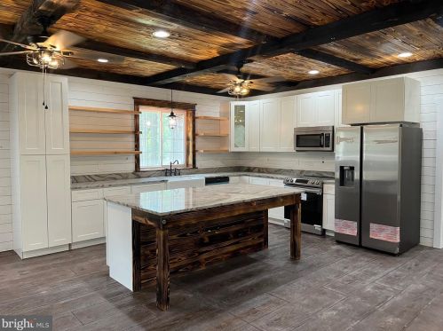 594 Baynesville Rd, Montross VA  22520-2325 exterior