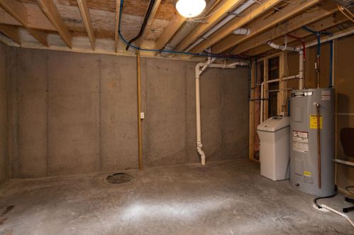 2701 Ridgeview Dr, Red Wing MN 55066-4235 exterior