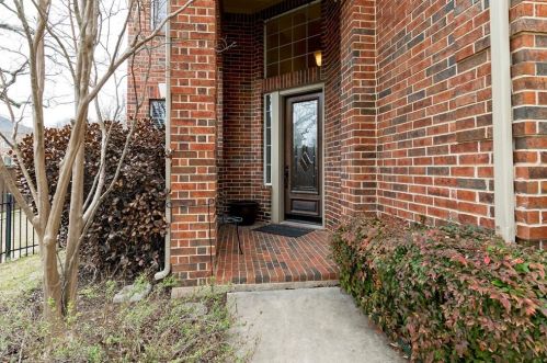 1709 Andrew Ct, Denton, TX 76210-3074