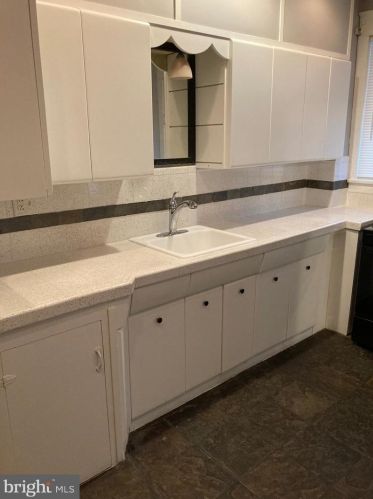 736 29th St, Harrisburg PA  17111-1606 exterior