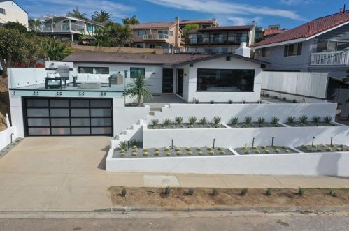 3011 Lloyd St, San Diego, CA 92117-6033