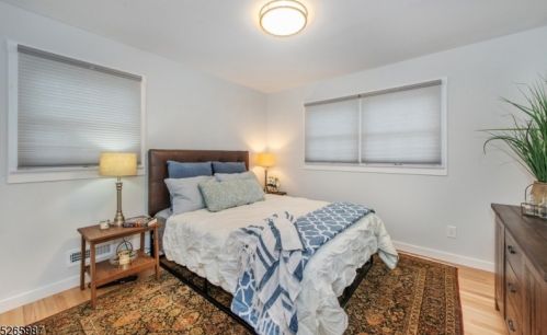 33 Campbell Ln, Berkeley Heights NJ  07922-1801 exterior