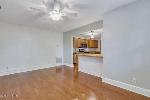 2704 Oaklawn St, Beaufort SC  29902-4335 exterior