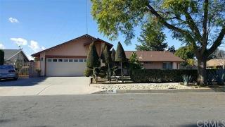 220 Downing Dr, Rialto, CA 92377-4208