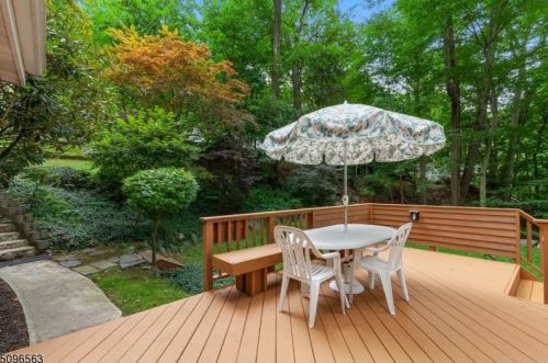 165 Cupsaw Dr, Skyline Lakes NJ  07456-2303 exterior