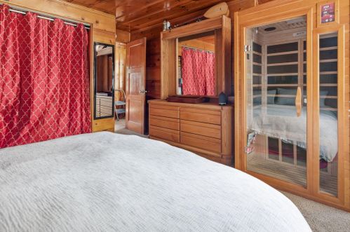 401 Sherwood Blvd, Big Bear City CA  92314-9659 exterior