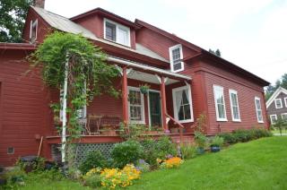3393 Main St, Cabot, VT 05647-9511
