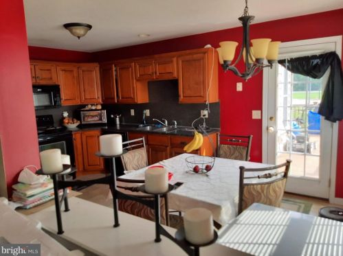 57 Perseverance Ln, Ephrata PA  17522-9159 exterior