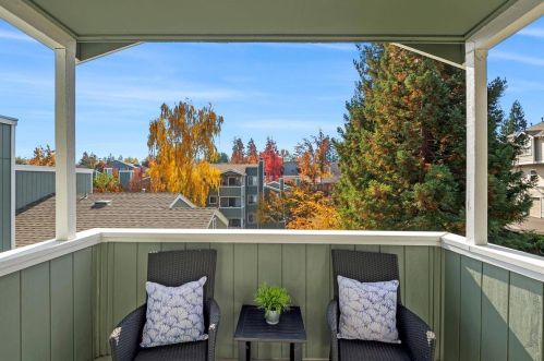 1068 Maywood Ln, Pacheco CA  94553-4176 exterior