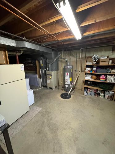 2747 Ashlar Dr, Springfield OH  45503-1862 exterior