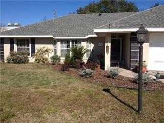 852 Sylvia Dr, Deltona, FL 32725-3328