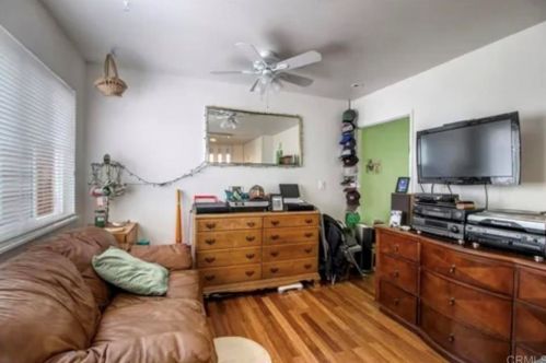 3721 Riviera Dr, San Diego CA 92109-6647 exterior