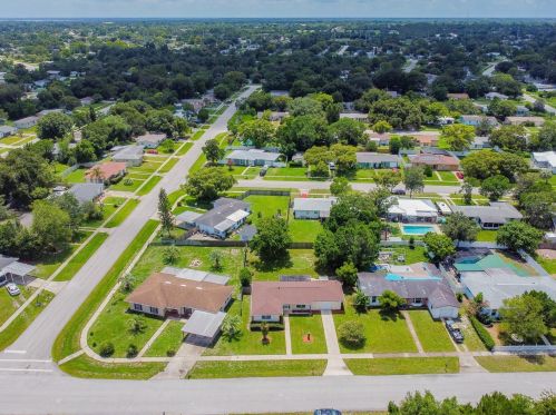 1160 Page Dr, Deltona FL  32725-6056 exterior