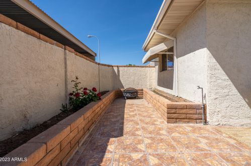 5849 81 St, Scottsdale AZ 85260-5633 exterior