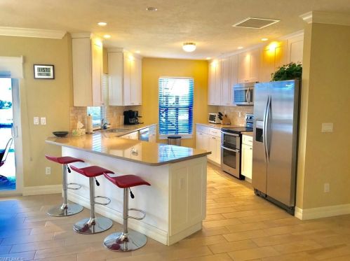 794 Barfield Dr, Marco Island, FL 34145-2302