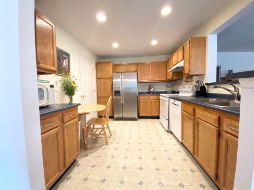 545 Fawn Run Dr, Newport, KY 41076-3790