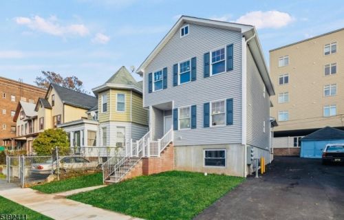 26 Burnett St, East Orange, NJ 07017-3502