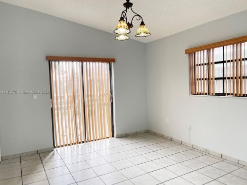 2666 72nd St, Hialeah FL  33016-5419 exterior