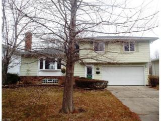 36555 Valleyview Dr, Willoughby, OH 44095-1319