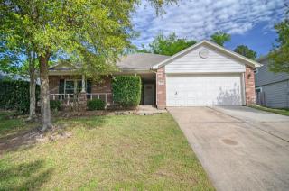 271 Indian Hills Ln, Conroe TX  77304 exterior