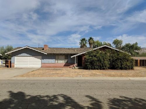 1028 Vandalia Ave, Porterville CA  93257-5549 exterior