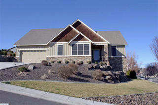245 Edgewood Dr, Richland, WA 99352-9411