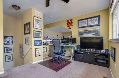 63 Birchwood Rd, Bedminster NJ  07921-1904 exterior