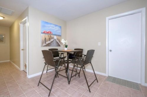 1125 47 Ter, Cape Coral FL  33904-9165 exterior