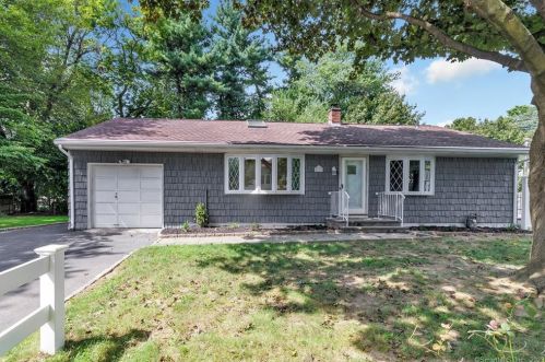 61 Wilson St, Milford, CT 06461-2539