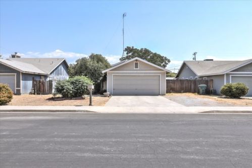 211 Waldo Ave, Exeter, CA 93221-1424