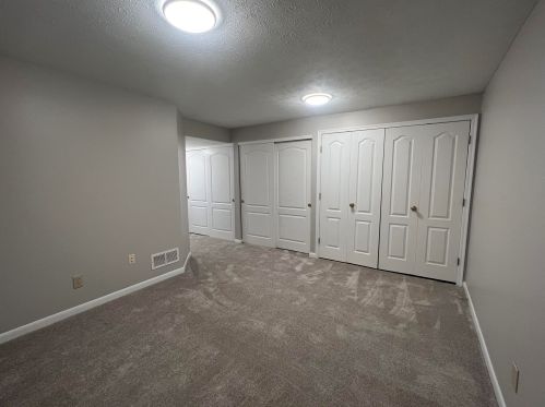 950 Oakmont Ct, Hamilton KY  41091-7723 exterior