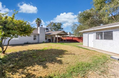 221 Jubilee Way, Rio Linda CA  95673-3326 exterior