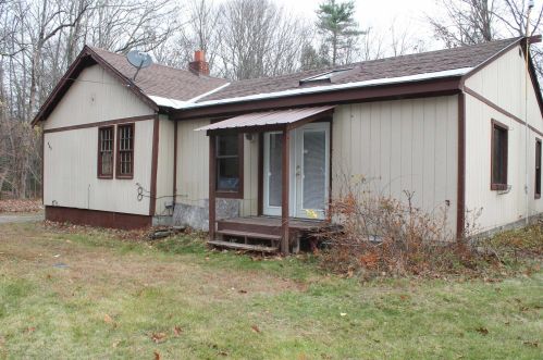 965 Old Walpole Rd, Keene, NH 03431-8016