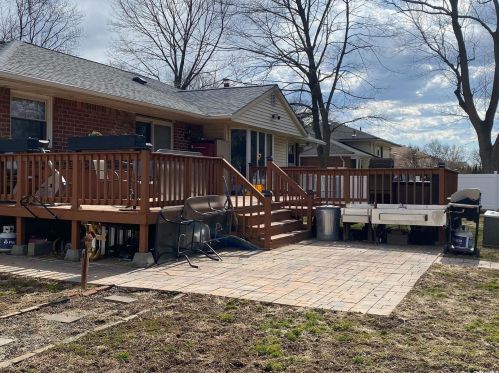 672 Larkfield Rd, Elwood NY  11731-5914 exterior