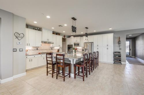 205 Tillman Ct, Folsom CA  95762-9571 exterior